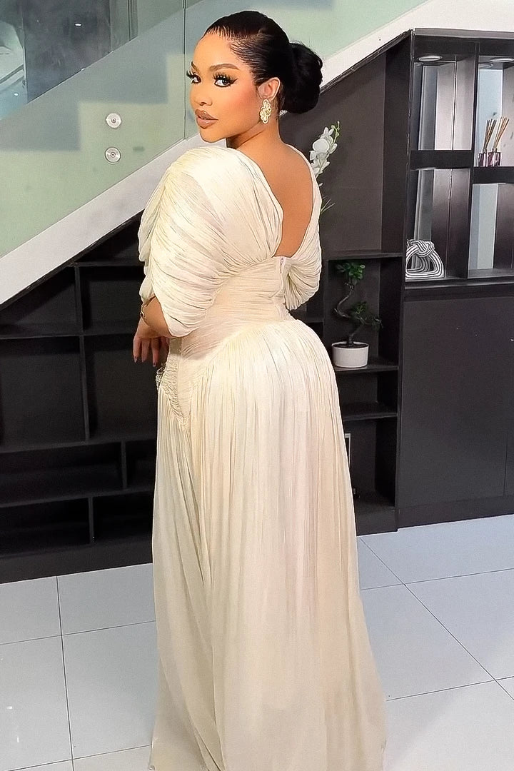 Şık Krem Pilili Maxi Elbise