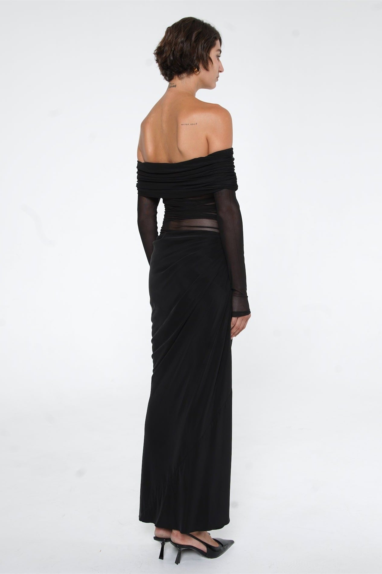 Lillian Off Shoulder Sheer Maxi Mesh Klänning