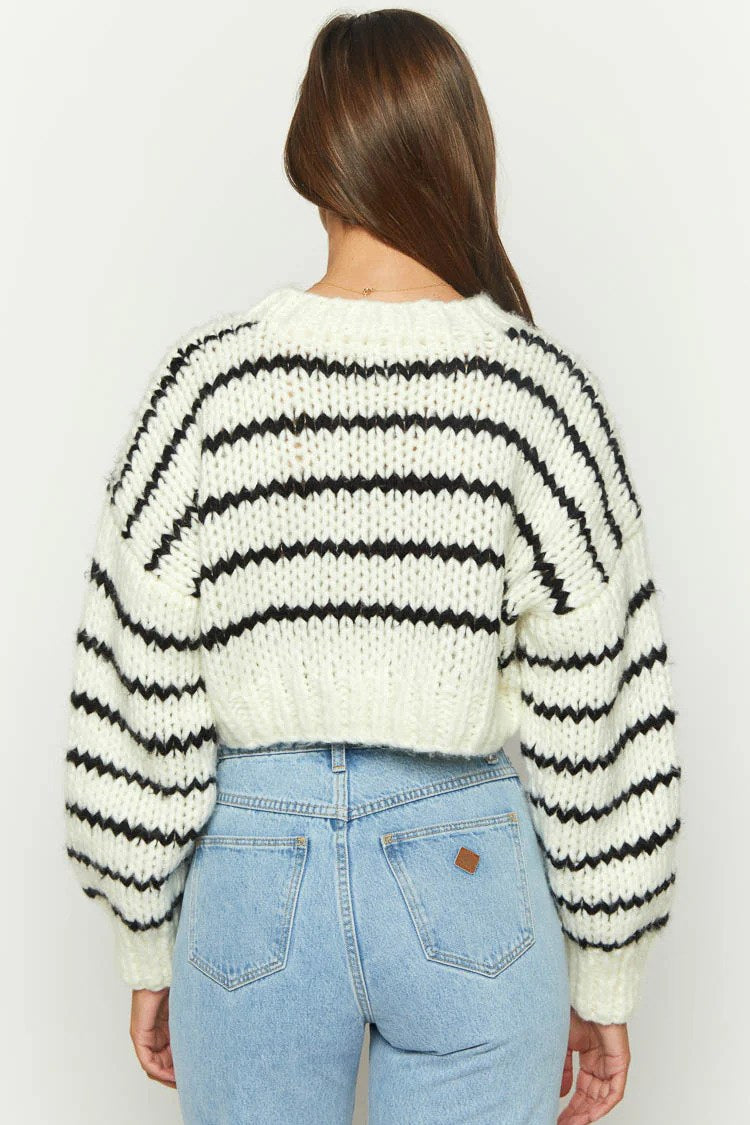 Ovacona Sweater