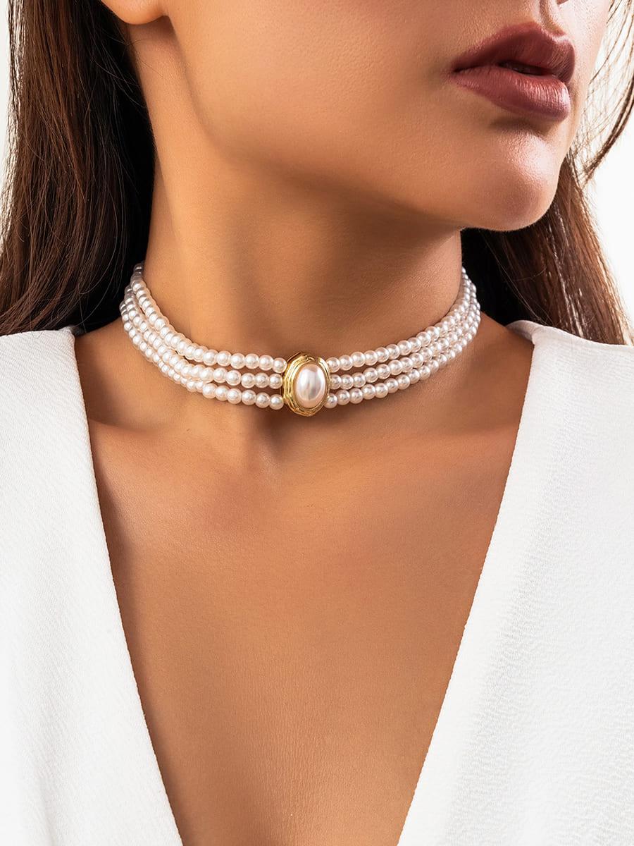 Collier court en perles fines imitation et perles turquoise