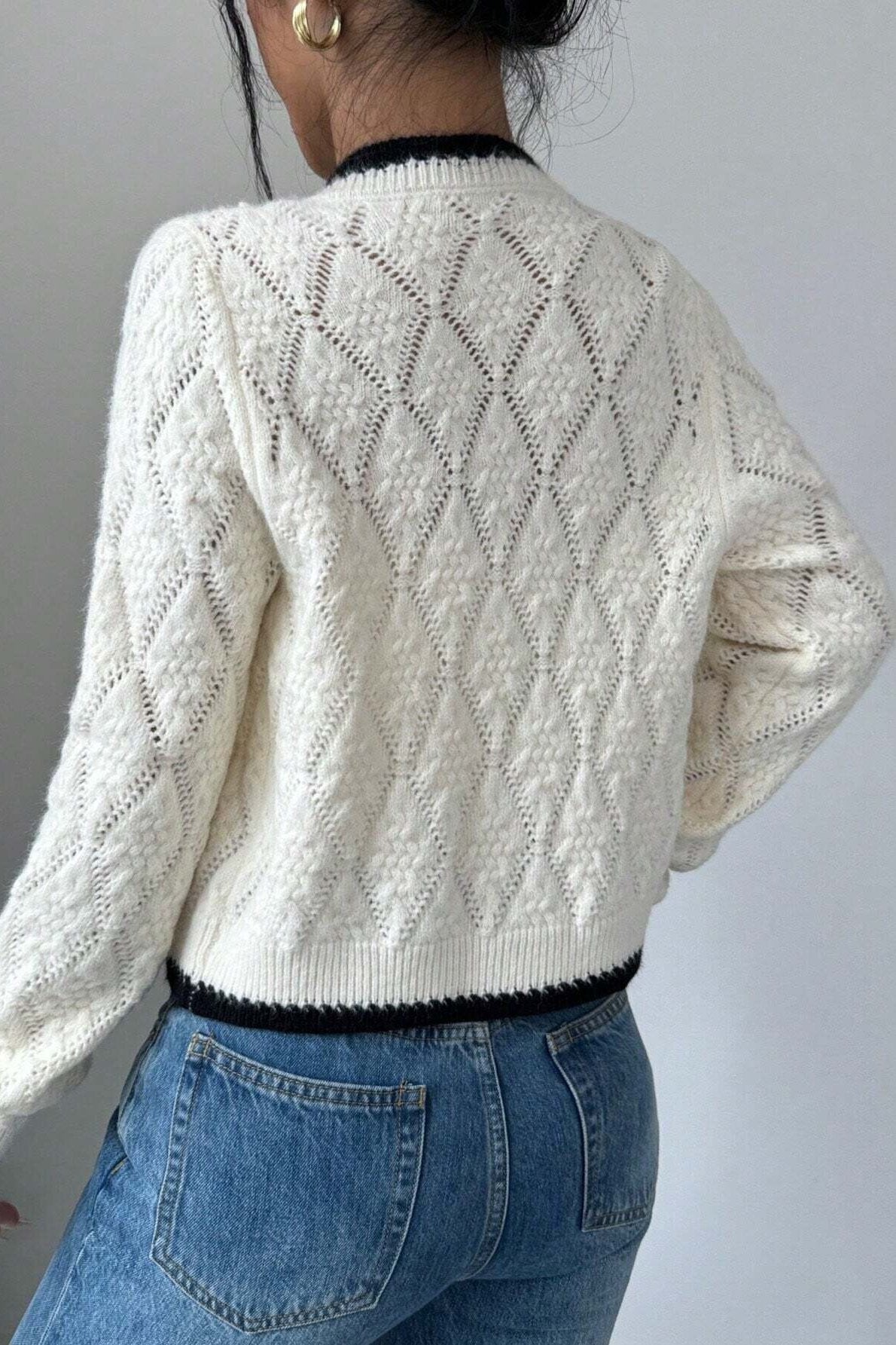 Sexy Strickjacke mit V-Ausschnitt