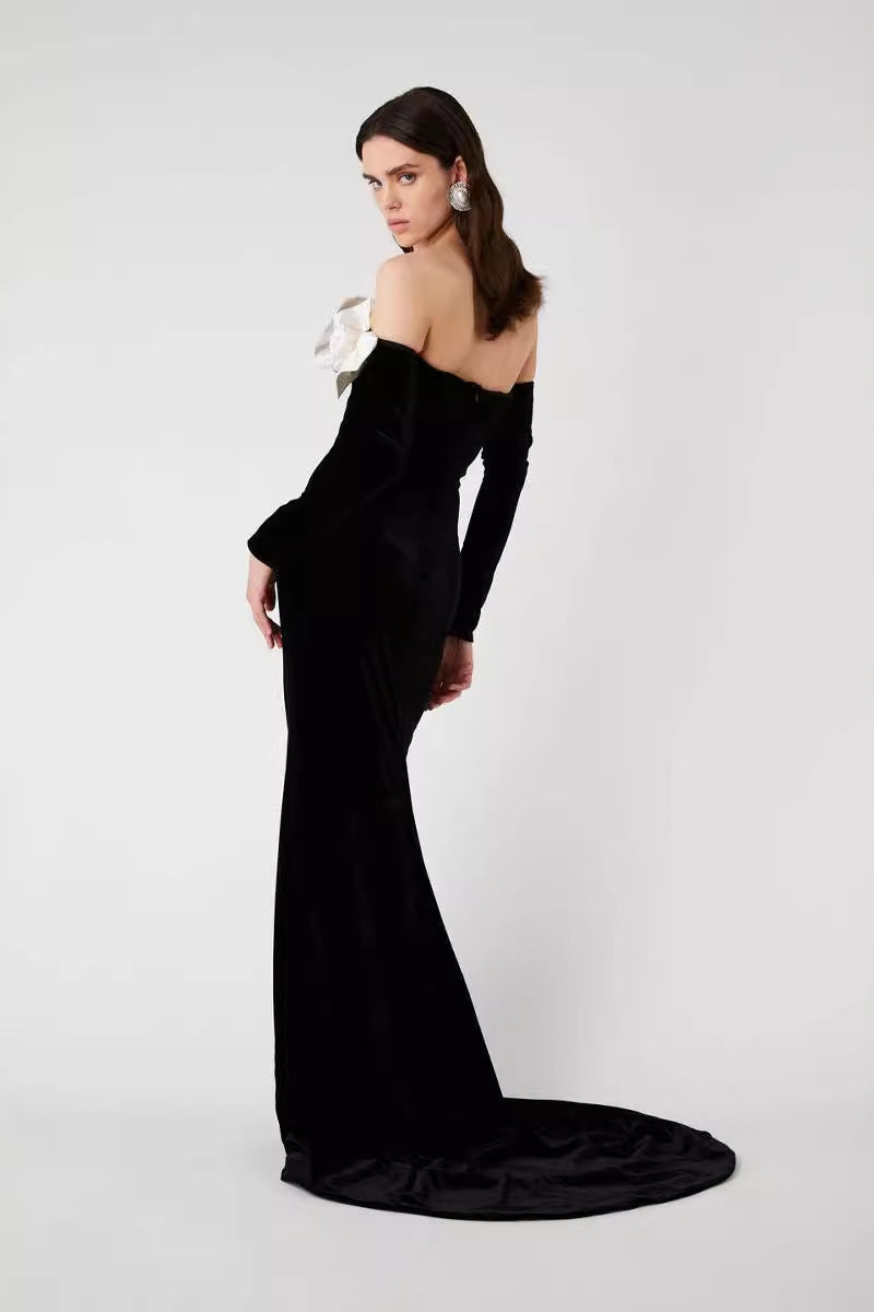 Lara Bowtie Off-shoulder Velvet Maxiklänning