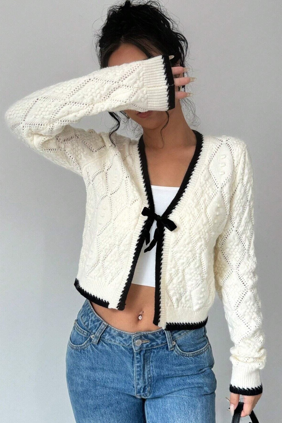 Cardigan Sexy com Decote em V