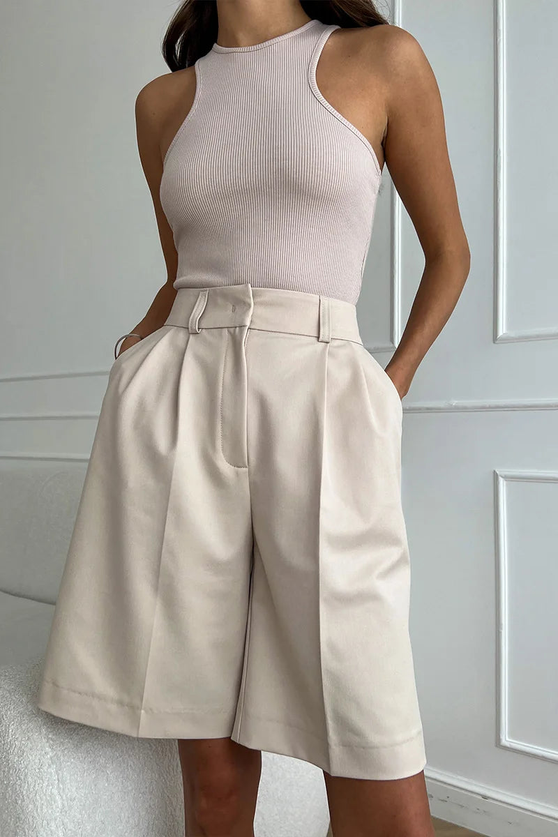 Héich Taille Pleated Bermuda Shorts