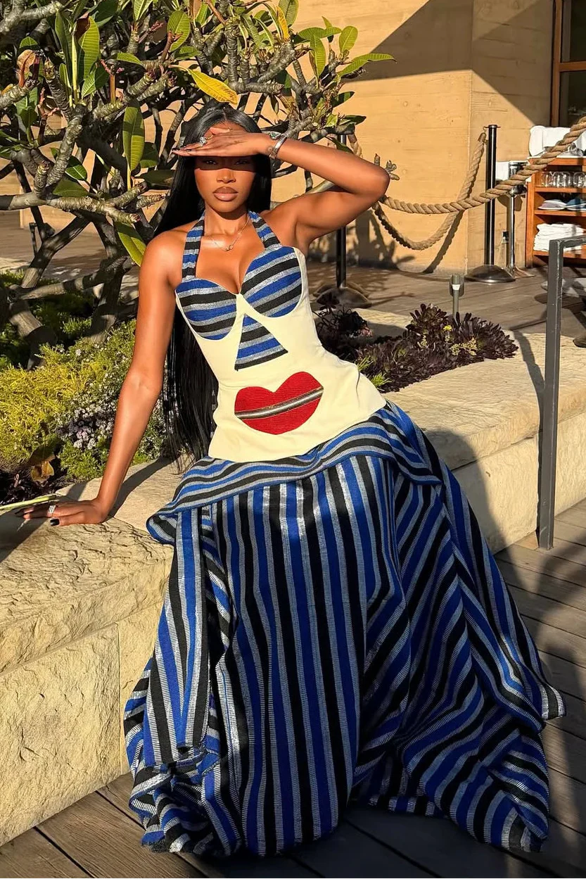 تنورة ماكسي مخططة غير متماثلة بطول متفاوت