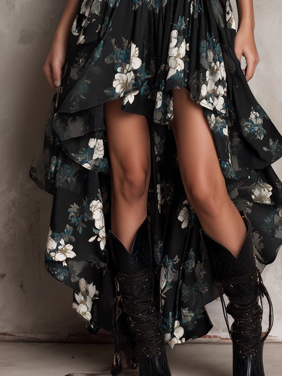 Czarna boho sukienka maxi bez ramiączek z nieregularnym kwiatowym wzorem