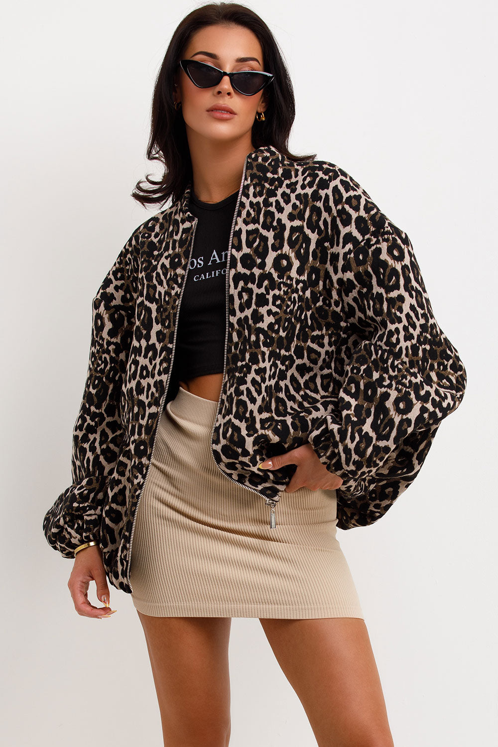 Abrigo con estampado retro de leopardo