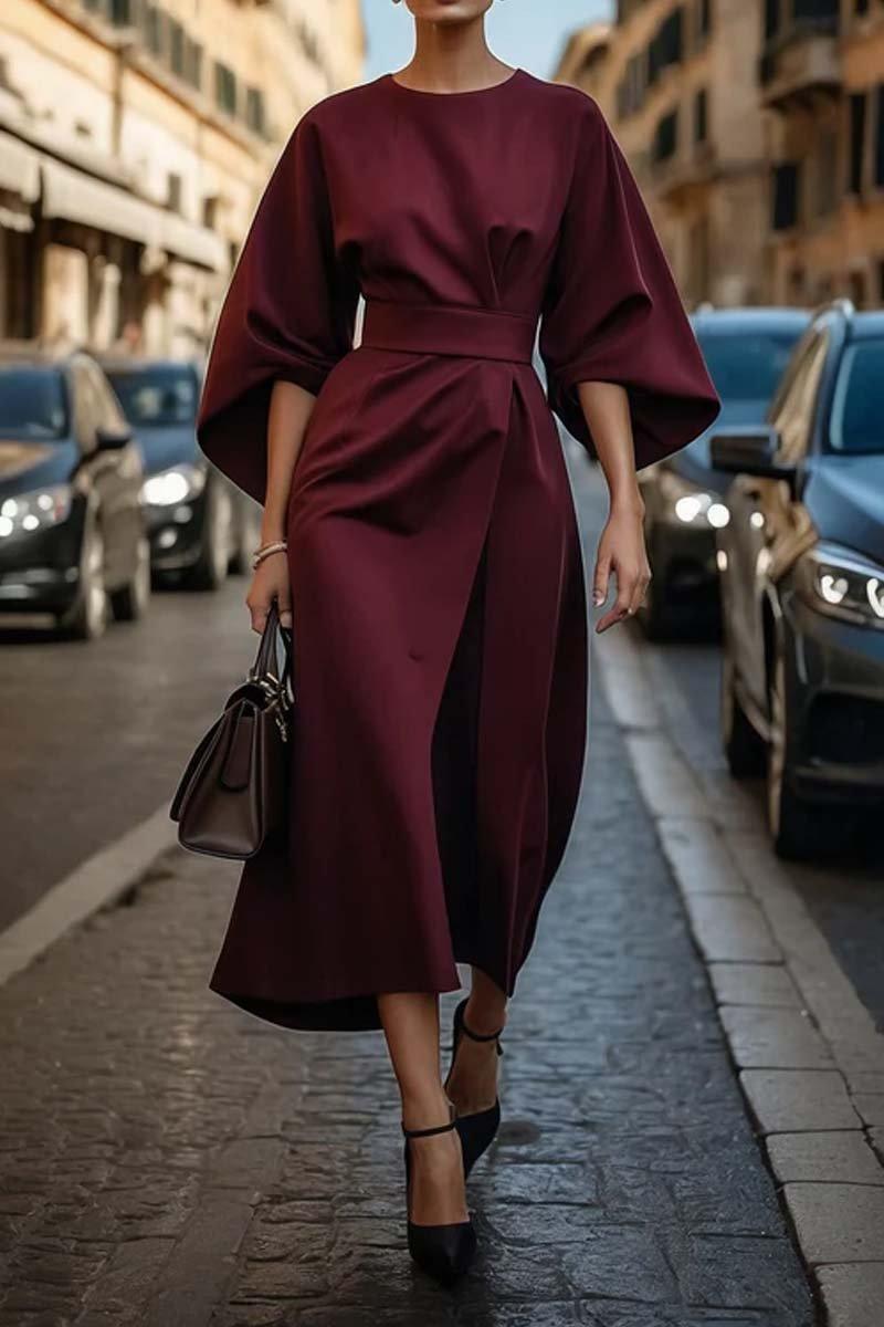 Elegantní šaty s jednobarevným pasem