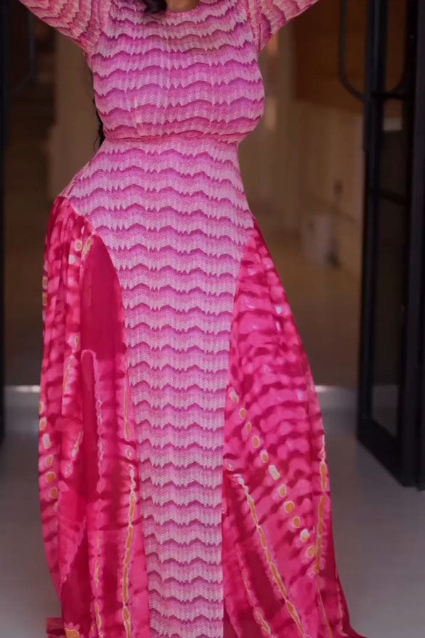 Bold Wave Print Maxi Dress