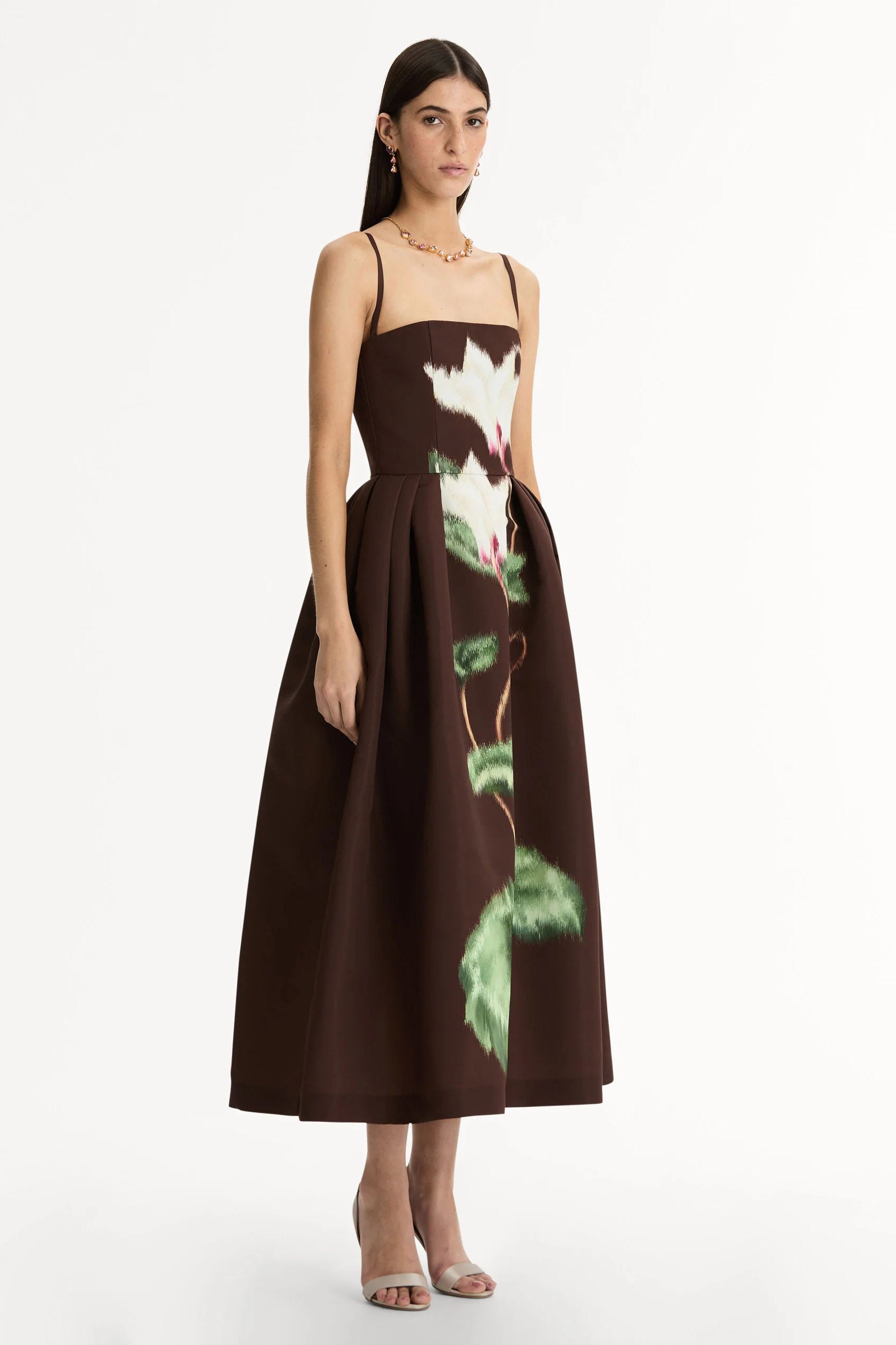 Liquid Bronze Asymmetrische Maxi-jurk met Staart