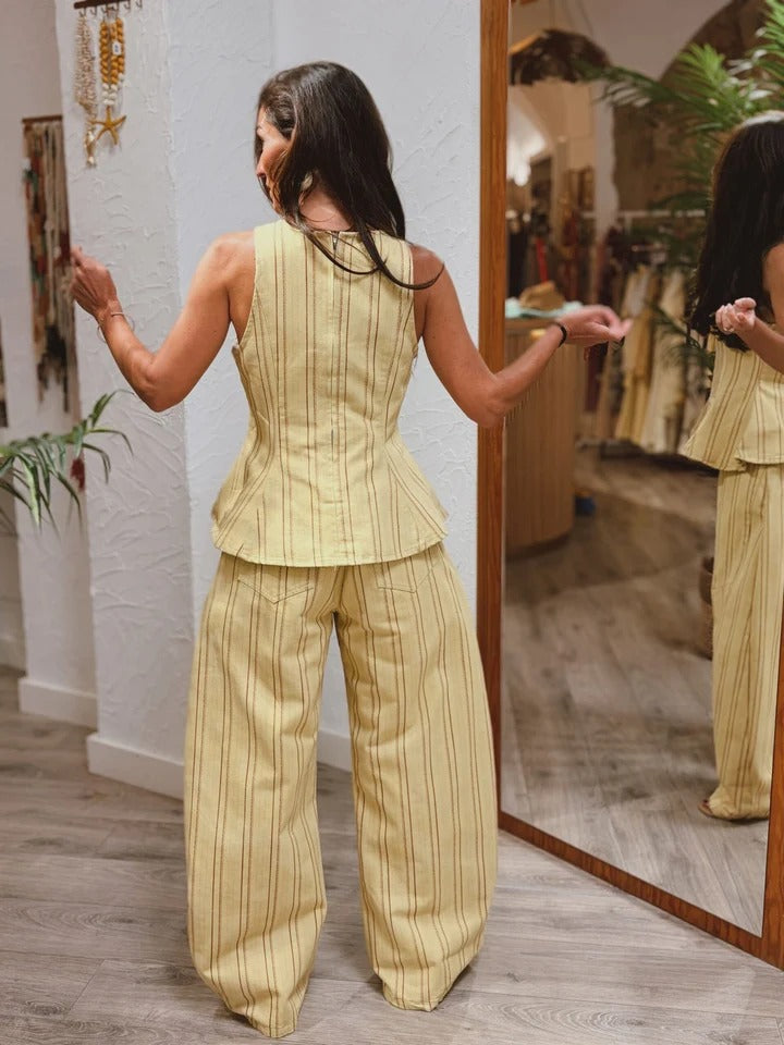 Beige maxi-nederdel med gennemsigtige prikker