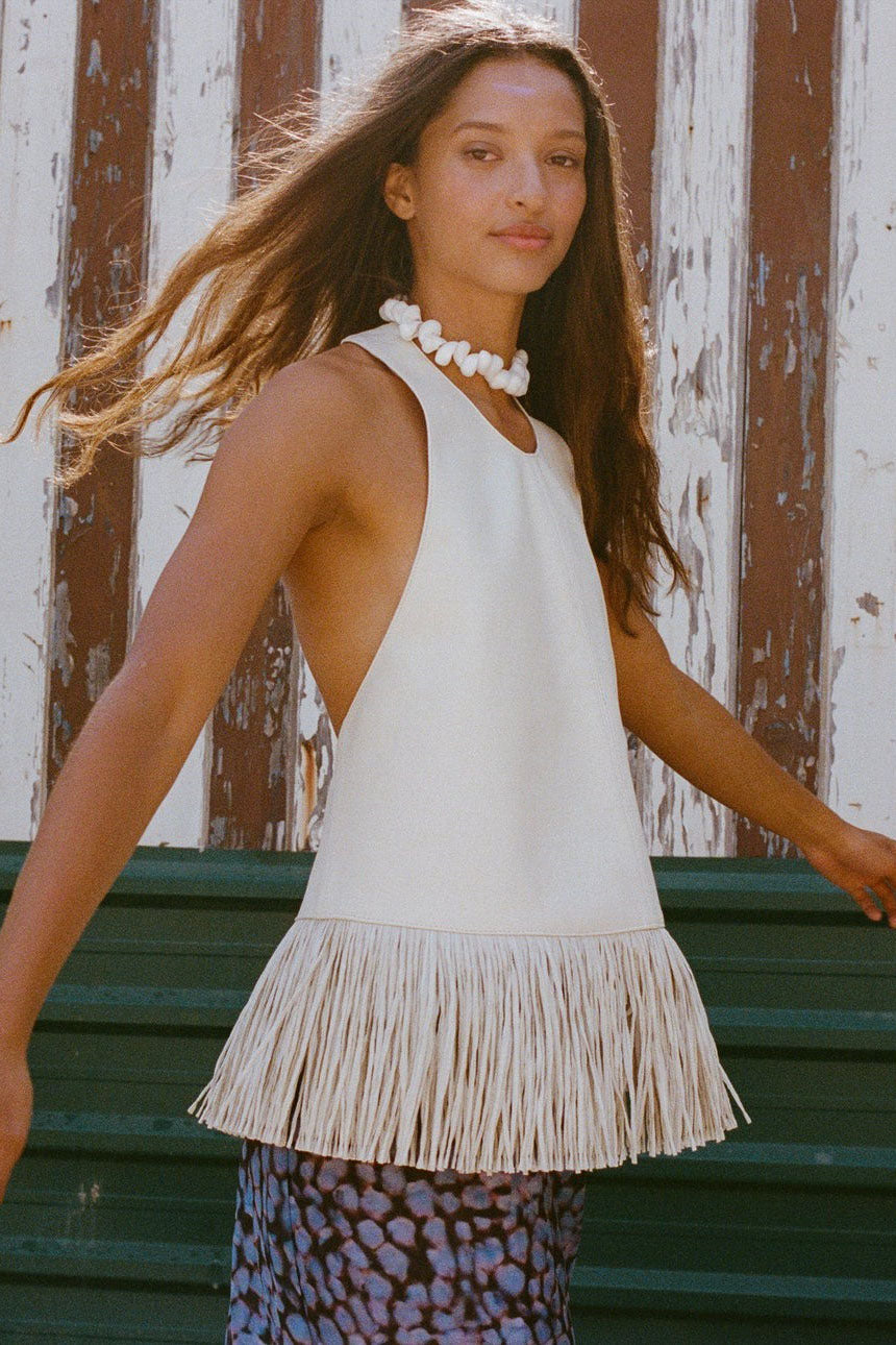 Åben ryg halter top med frynser