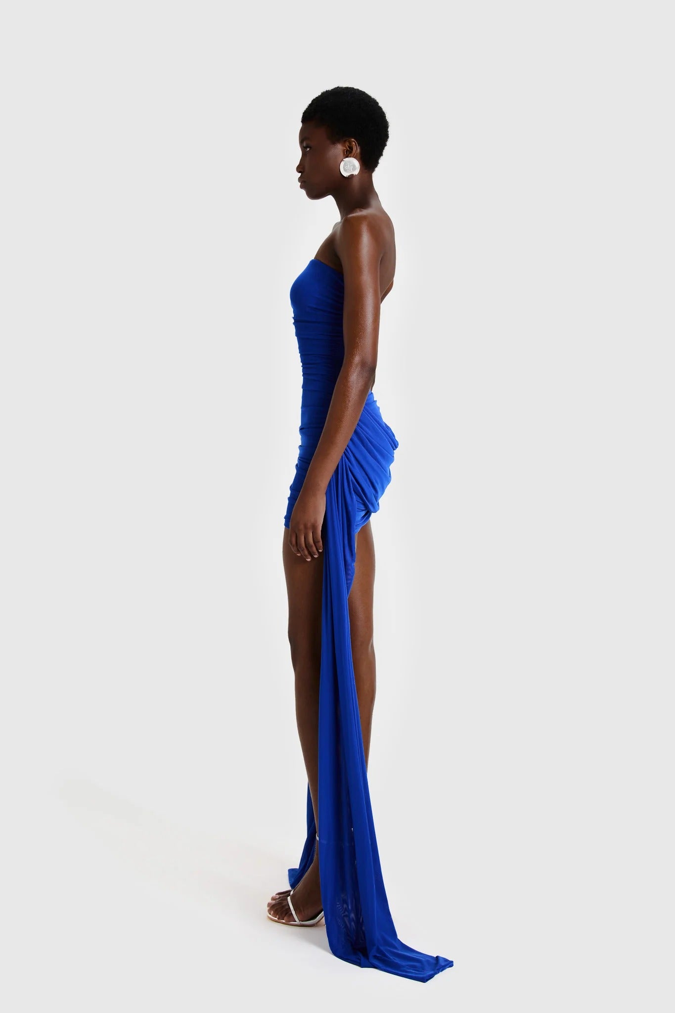 Abito lungo svasato con pizzo ricamato Joa