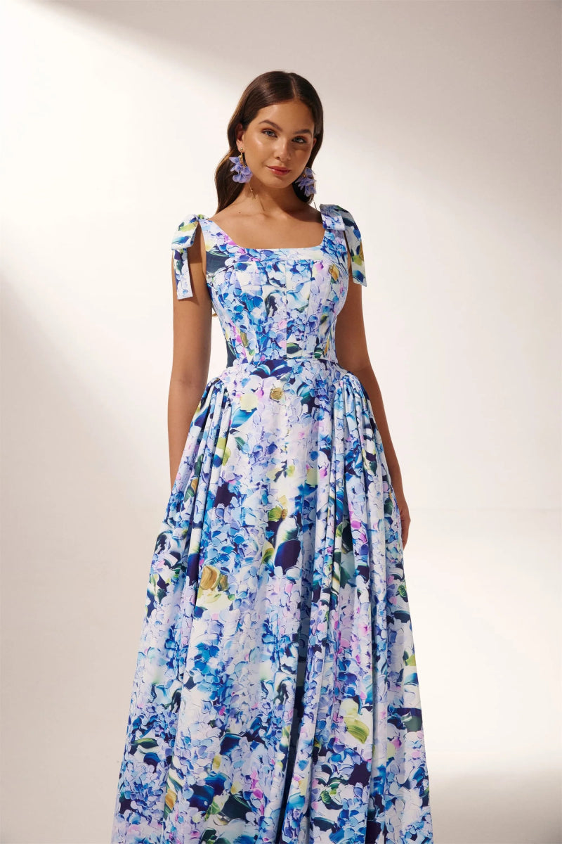 Kacey Hydrangea gedréckt Strap Maxi Kleed