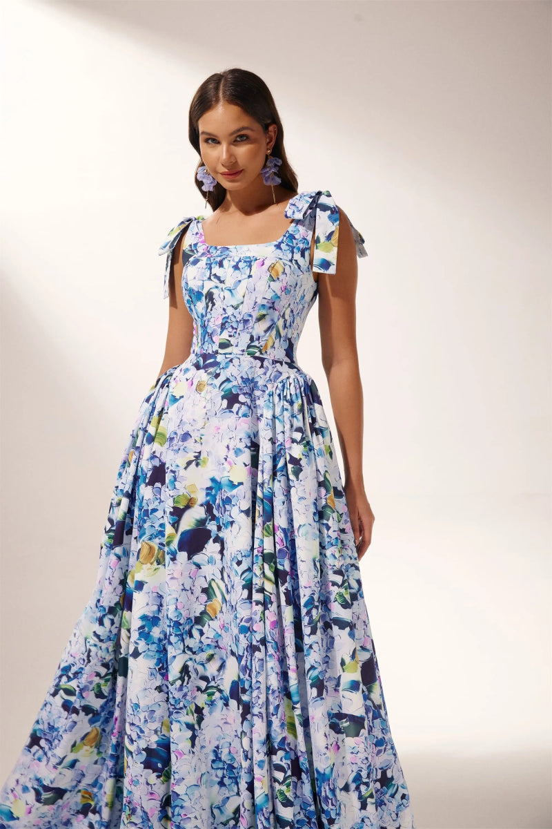 Kacey Hydrangea gedréckt Strap Maxi Kleed