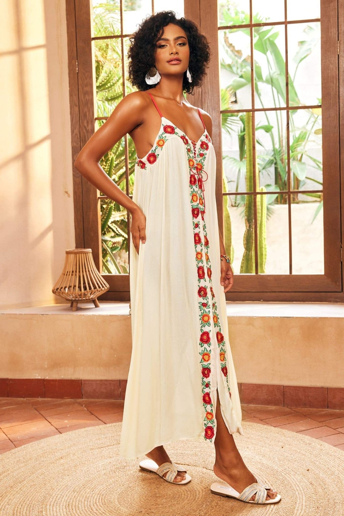 dresses-Mila Floral Embroidered V-neck Maxi Slip Dress-SD00602262358-White-S - Sunfere